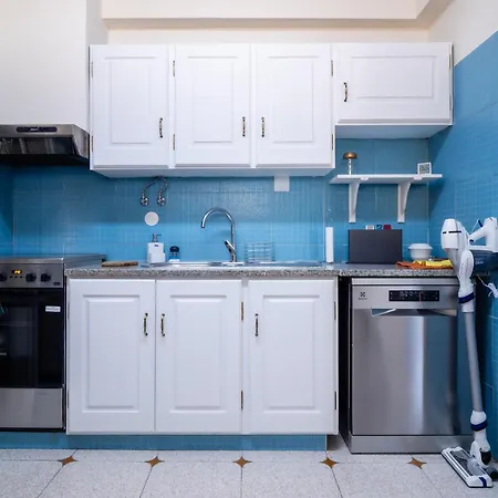 Regatta - Beachfront And Sea Views Apartamento