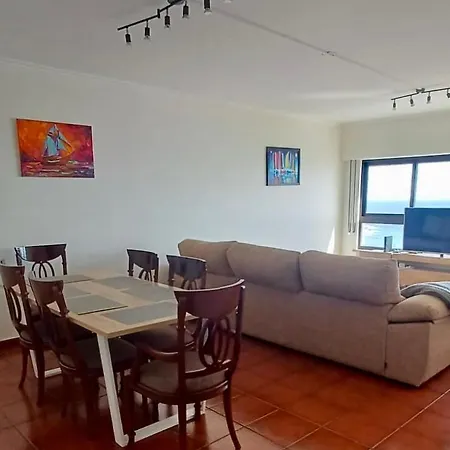 아파트 Regatta - Beachfront And Sea Views